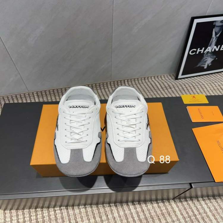 Picture of Louis Vuitton Shoes _SKULVsz39-44J070113098